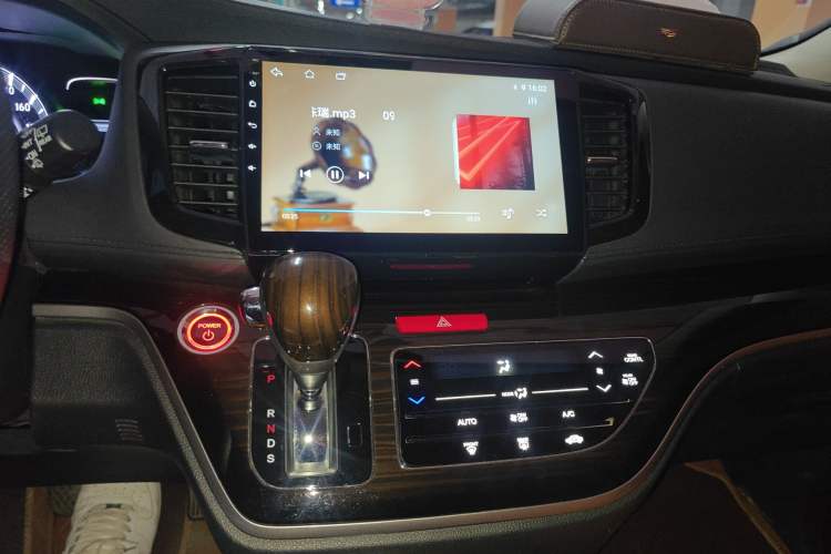 Used Honda Odyssey 2019 2.0L Rui·Comfort Edition Audio And AC Panel