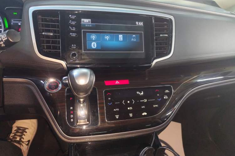 Used Honda Odyssey 2019 2.0L Rui-Zunxiang Edition Audio And AC Panel