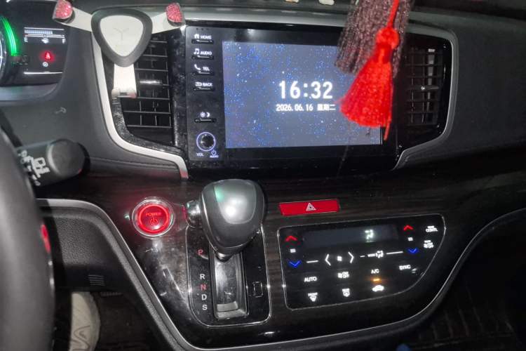 Used Honda Odyssey 2019 2.0L Rui-Zunxiang Edition Audio And AC Panel