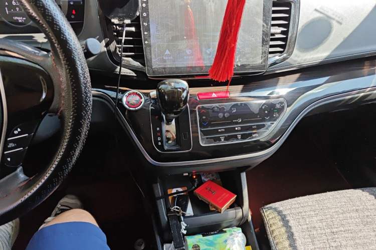 Used Honda Odyssey 2019 2.0L Rui·Comfort Edition Audio And AC Panel