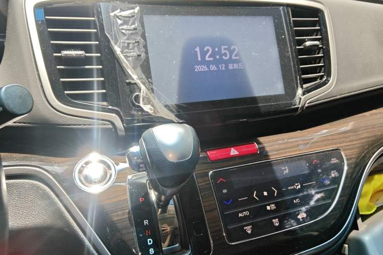 Used Honda Odyssey 2019 2.0L Rui-Zunxiang Edition Audio And AC Panel