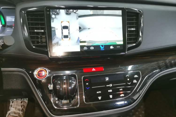 Used Honda Odyssey 2019 2.0L Rui·Comfort Edition Audio And AC Panel