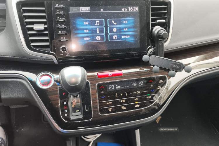 Used Honda Odyssey 2019 2.0L Rui·Zhi Zhen Edition Audio And AC Panel