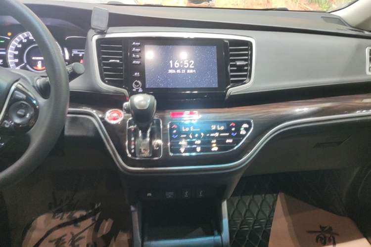 Used Honda Odyssey 2019 2.0L Rui·Smart Edition Audio And AC Panel