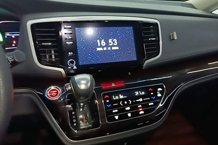 Used Honda Odyssey 2019 2.0L Rui·Smart Edition Audio And AC Panel
