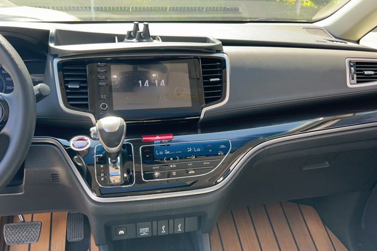 Used Honda Odyssey 2019 2.0L Rui·Smart Edition Audio And AC Panel