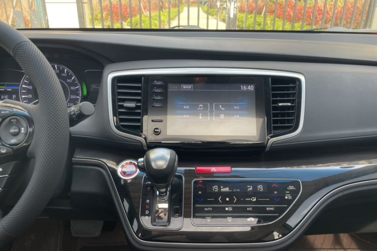 Used Honda Odyssey 2019 2.0L Rui-Zunxiang Edition Audio And AC Panel