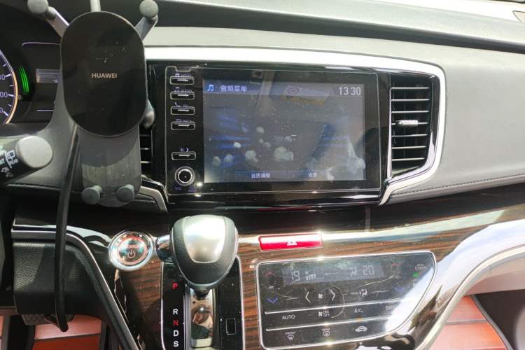 Used Honda Odyssey 2019 2.0L Rui-Zunxiang Edition Audio And AC Panel