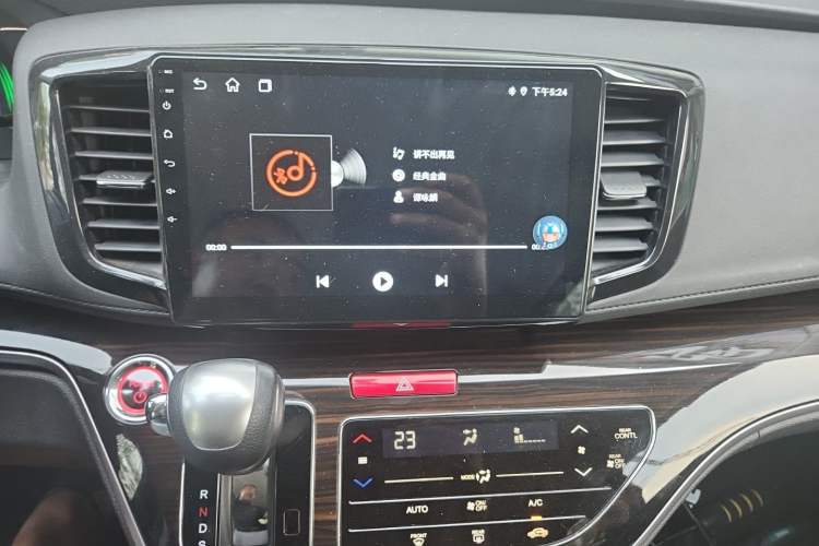 Used Honda Odyssey 2019 2.0L Rui·Comfort Edition Audio And AC Panel