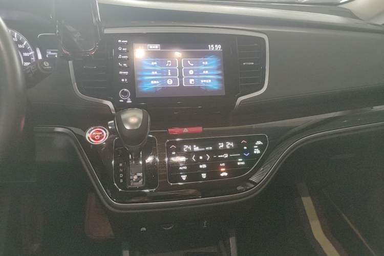 Used Honda Odyssey 2019 2.0L Rui·Supreme Edition Audio And AC Panel