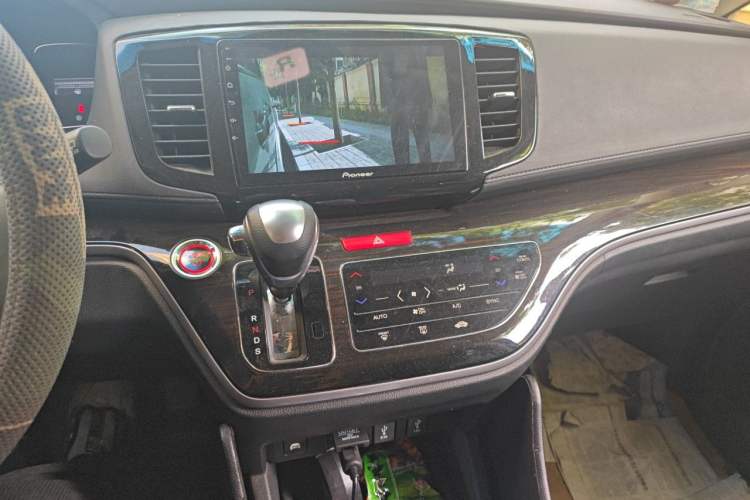 Used Honda Odyssey 2019 2.0L Rui-Zunxiang Edition Audio And AC Panel