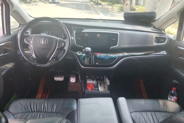 Used Honda Odyssey 2019 2.0L Rui·Smart Edition Center Console