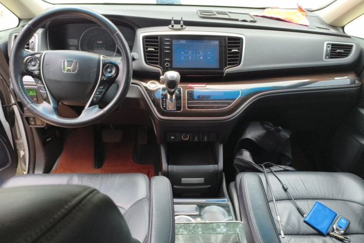 Used Honda Odyssey 2019 2.0L Rui-Zunxiang Edition Center Console