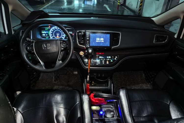 Used Honda Odyssey 2019 2.0L Rui·Smart Edition Center Console