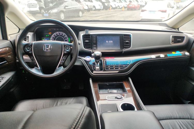 Used Honda Odyssey 2019 2.0L Rui-Zunxiang Edition Center Console