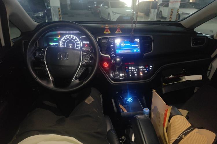 Used Honda Odyssey 2019 2.0L Rui·Smart Edition Center Console