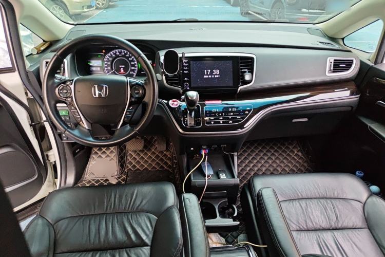 Used Honda Odyssey 2019 2.0L Rui-Zunxiang Edition Center Console