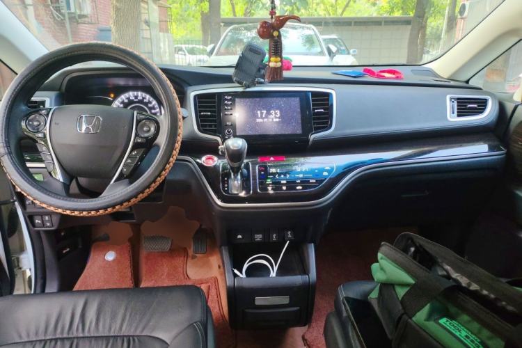 Used Honda Odyssey 2019 2.0L Rui·Smart Edition Center Console
