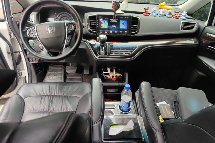 Used Honda Odyssey 2019 2.0L Rui·Smart Edition Center Console