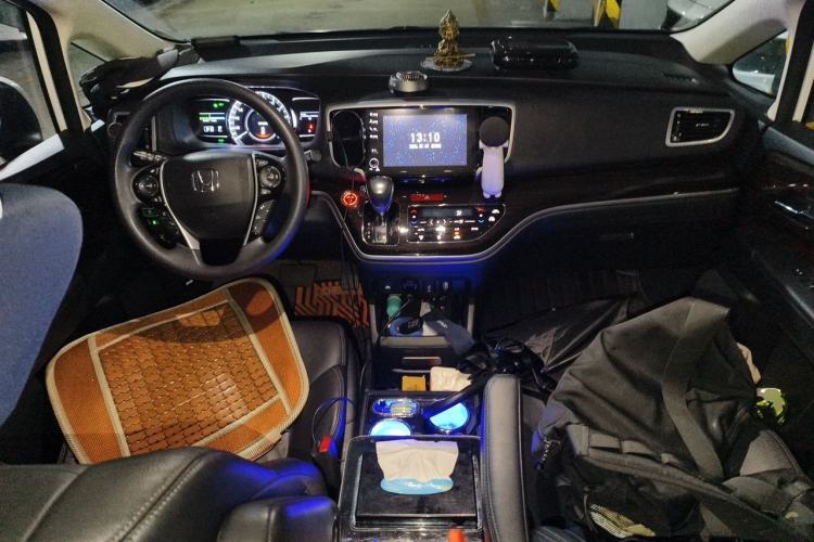 Used Honda Odyssey 2019 2.0L Rui·Smart Edition Center Console
