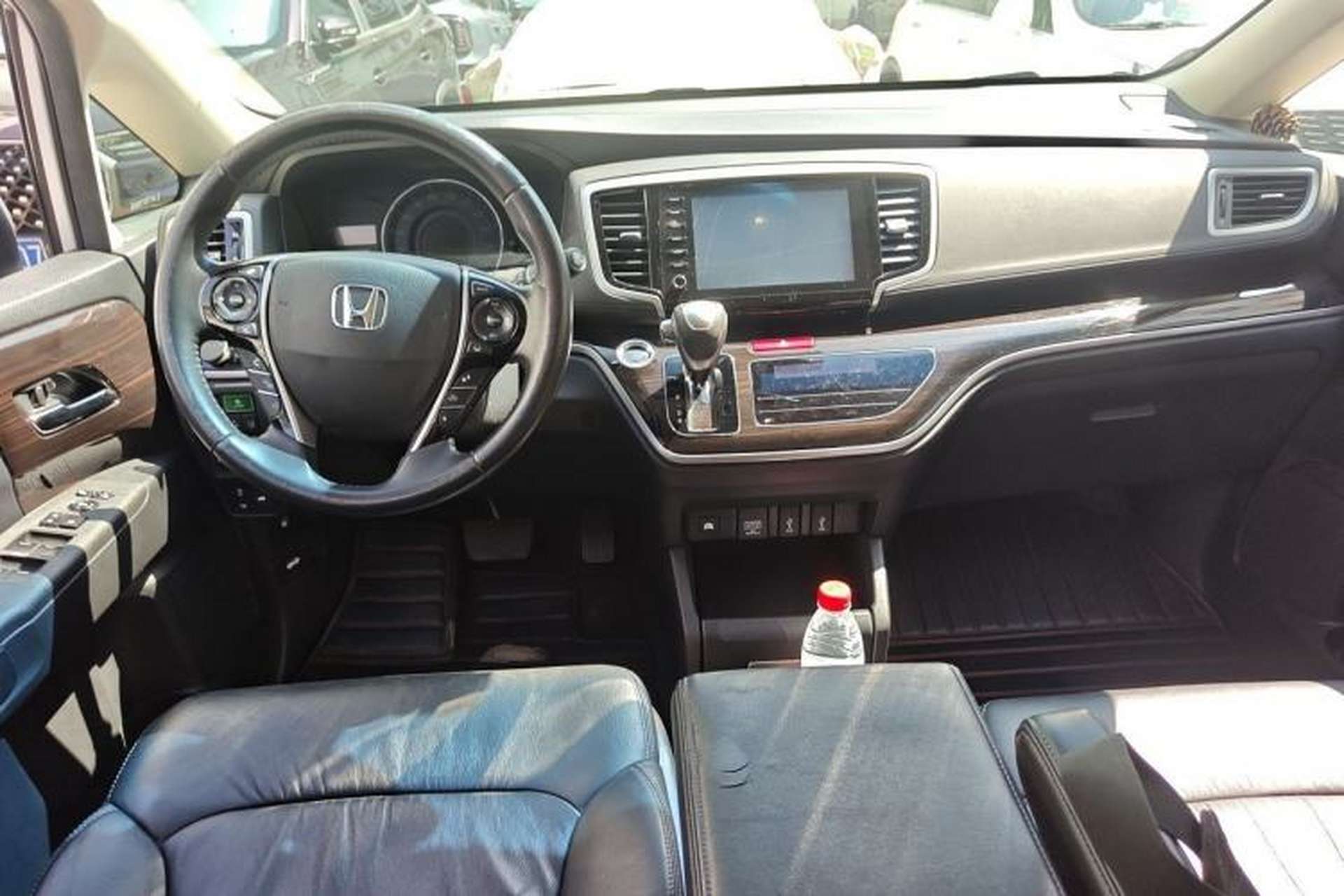 Used Honda Odyssey 2019 2.0L Rui·Zhi Zhen Edition Center Console