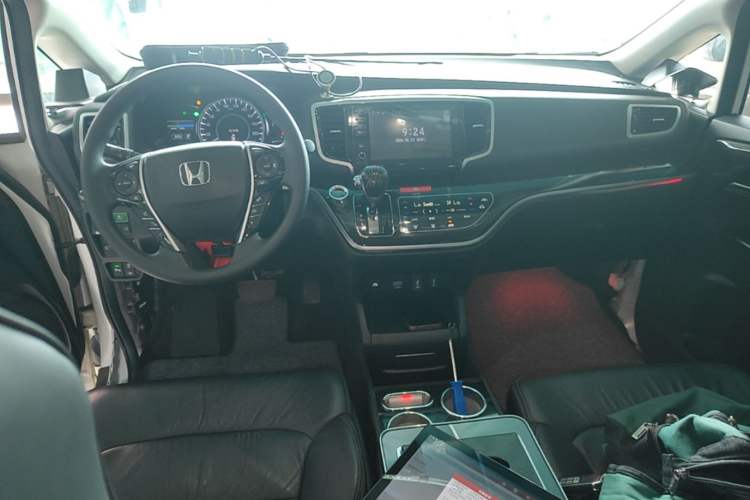 Used Honda Odyssey 2019 2.0L Rui·Smart Edition Center Console