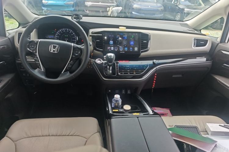 Used Honda Odyssey 2019 2.0L Rui·Zhi Zhen Edition Center Console
