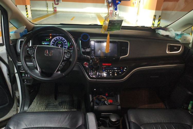 Used Honda Odyssey 2019 2.0L Rui-Zunxiang Edition Center Console