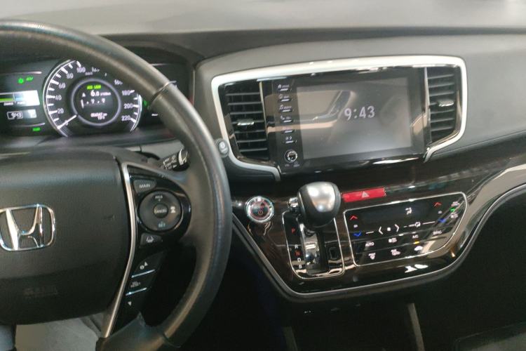 Used Honda Odyssey 2019 2.0L Rui·Zhi Zhen Edition Center Console