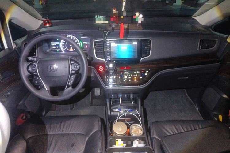 Used Honda Odyssey 2019 2.0L Rui·Smart Edition Center Console