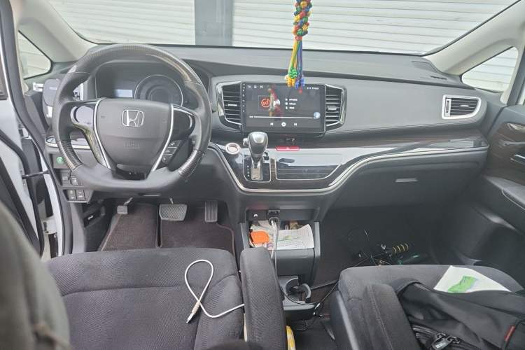 Used Honda Odyssey 2019 2.0L Rui·Comfort Edition Center Console