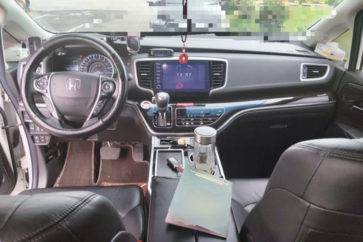 Used Honda Odyssey 2019 2.0L Rui·Zhi Zhen Edition Center Console