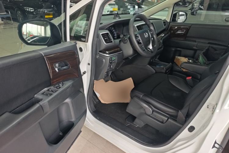 Used Honda Odyssey 2019 2.0L Rui-Changxiang Edition Driver Seat