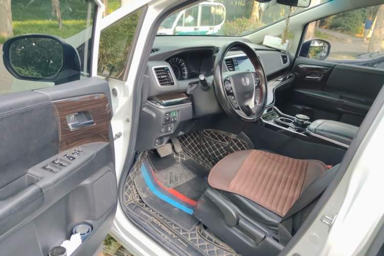 Used Honda Odyssey 2019 2.0L Rui-Changxiang Edition Driver Seat