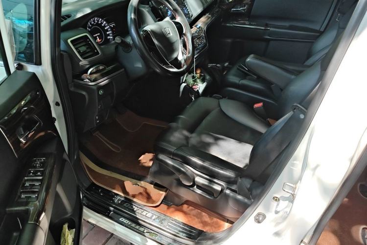 Used Honda Odyssey 2019 2.0L Rui·Comfort Edition Driver Seat