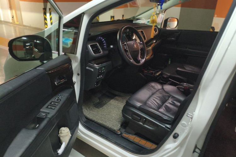 Used Honda Odyssey 2019 2.0L Rui-Zunxiang Edition Driver Seat