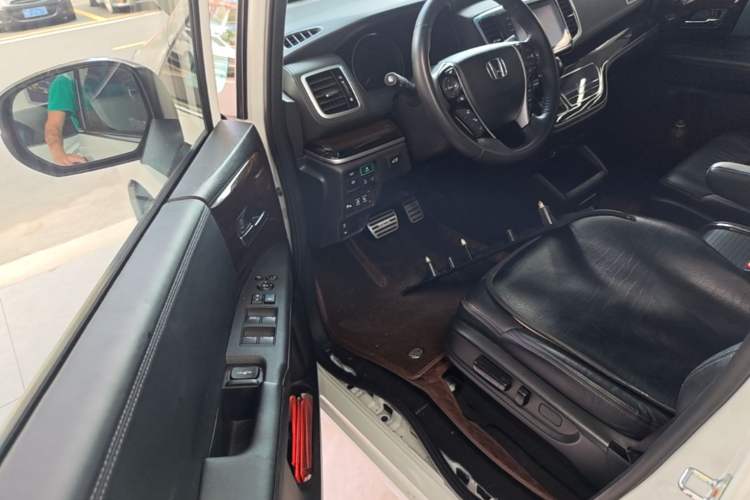 Used Honda Odyssey 2019 2.0L Rui-Zunxiang Edition Driver Seat