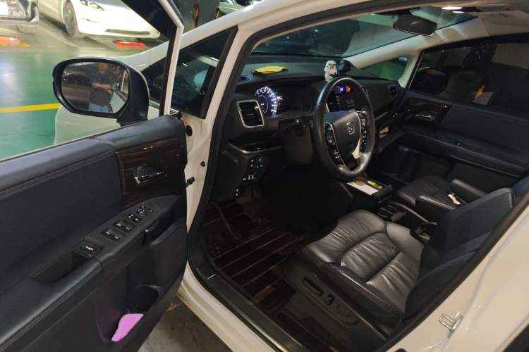 Used Honda Odyssey 2019 2.0L Rui-Zunxiang Edition Driver Seat