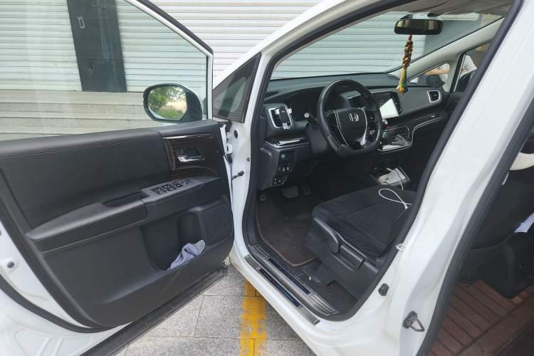 Used Honda Odyssey 2019 2.0L Rui·Comfort Edition Driver Seat