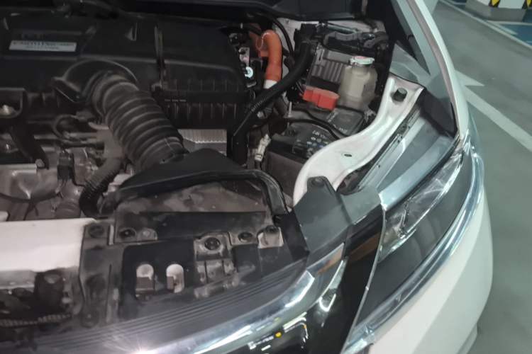 Used Honda Odyssey 2019 2.0L Rui-Zunxiang Edition Engine Bay Left