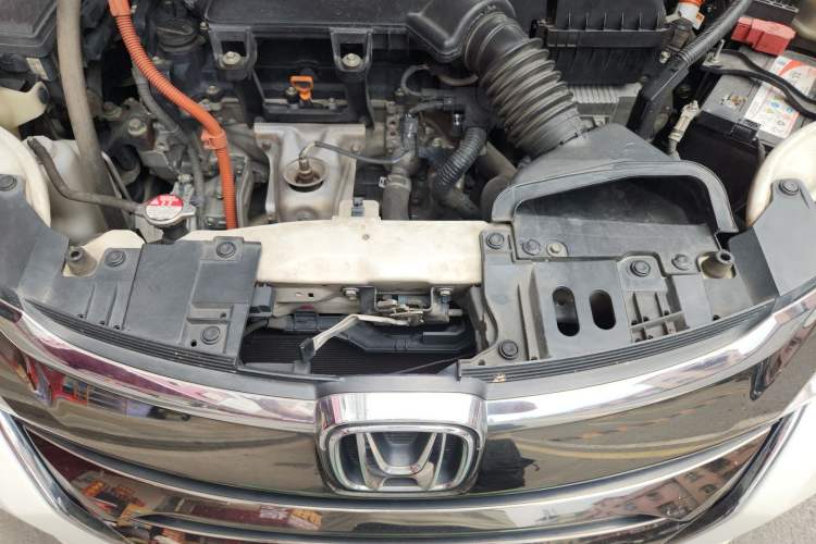 Used Honda Odyssey 2019 2.0L Rui·Comfort Edition Engine Bay