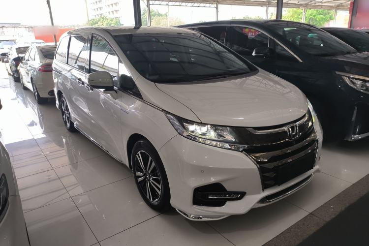 Used Honda Odyssey 2019 2.0L Rui·Zhi Zhen Edition Exterior 1