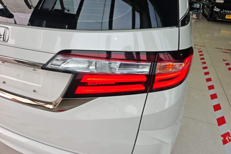 Used Honda Odyssey 2019 2.0L Rui-Changxiang Edition Exterior 3