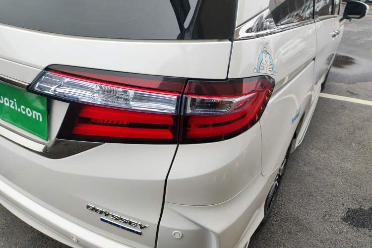 Used Honda Odyssey 2019 2.0L Rui-Zunxiang Edition Exterior 3