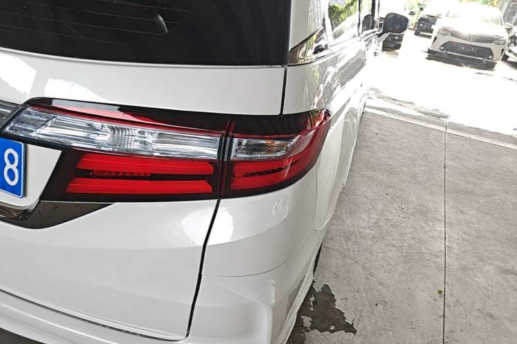 Used Honda Odyssey 2019 2.0L Rui·Comfort Edition Exterior 3