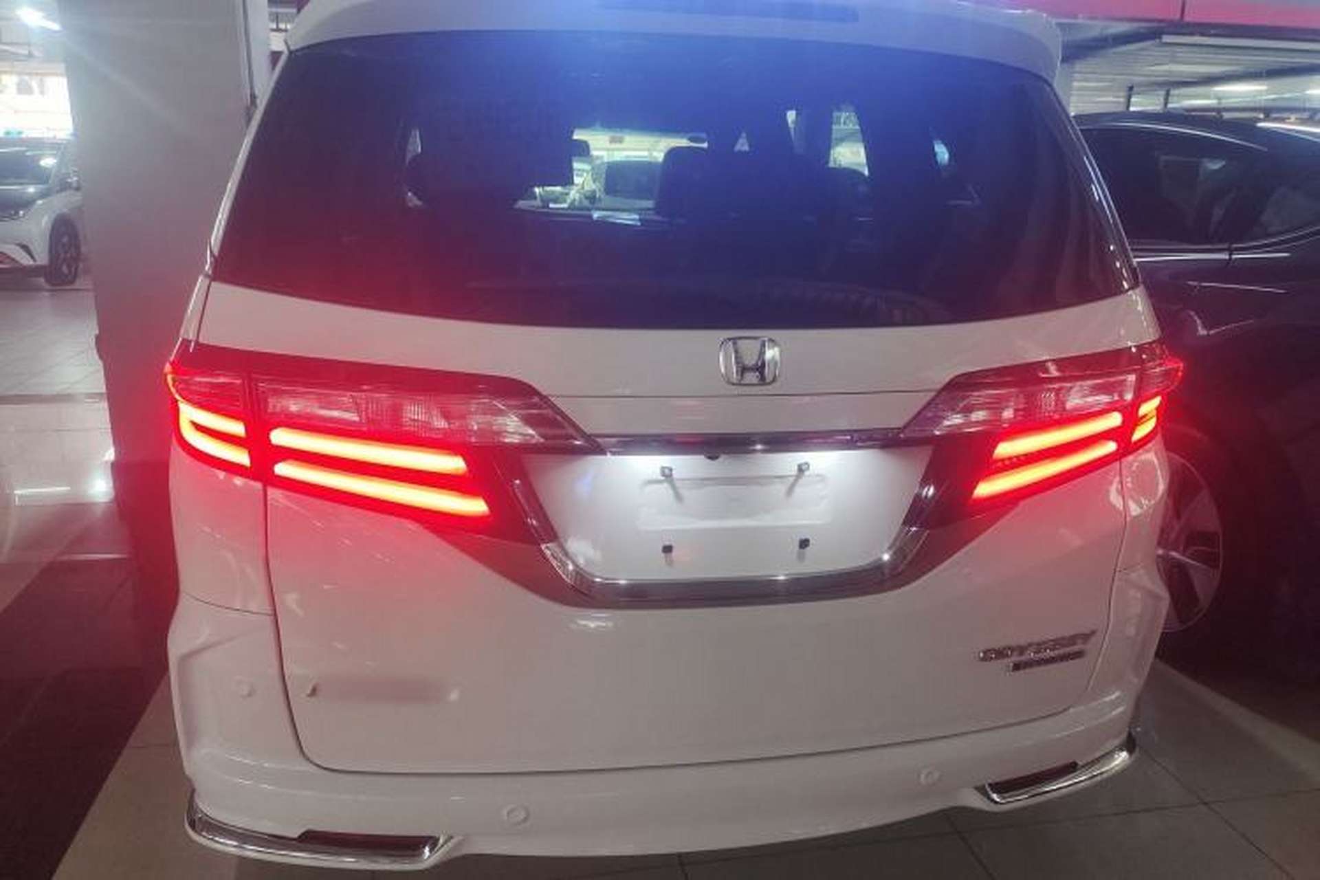 Used Honda Odyssey 2019 2.0L Rui·Zhi Zhen Edition Exterior 4