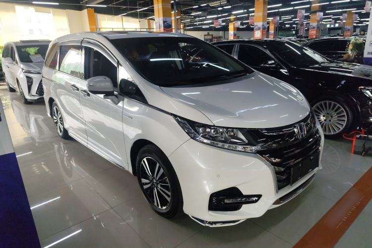 Used Honda Odyssey 2019 2.0L Rui-Zunxiang Edition Front Right 45 Deg