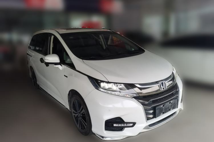 Used Honda Odyssey 2019 2.0L Rui-Zunxiang Edition Front Right 45 Deg