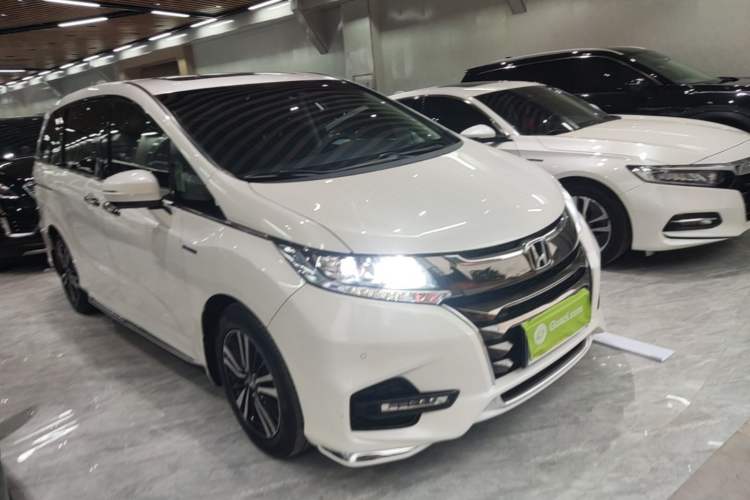 Used Honda Odyssey 2019 2.0L Rui·Smart Edition Front Right 45 Deg