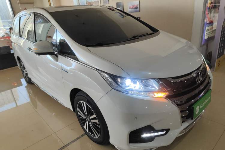 Used Honda Odyssey 2019 2.0L Rui·Smart Edition Front Right 45 Deg